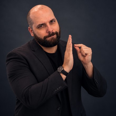 Jason Parker, founder of TradeScalping.com, pointing at the rule that matters most on this page