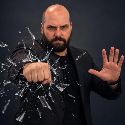 Jason Parker, founder of TradeScalping.com, pointing at the rule that matters most on this page